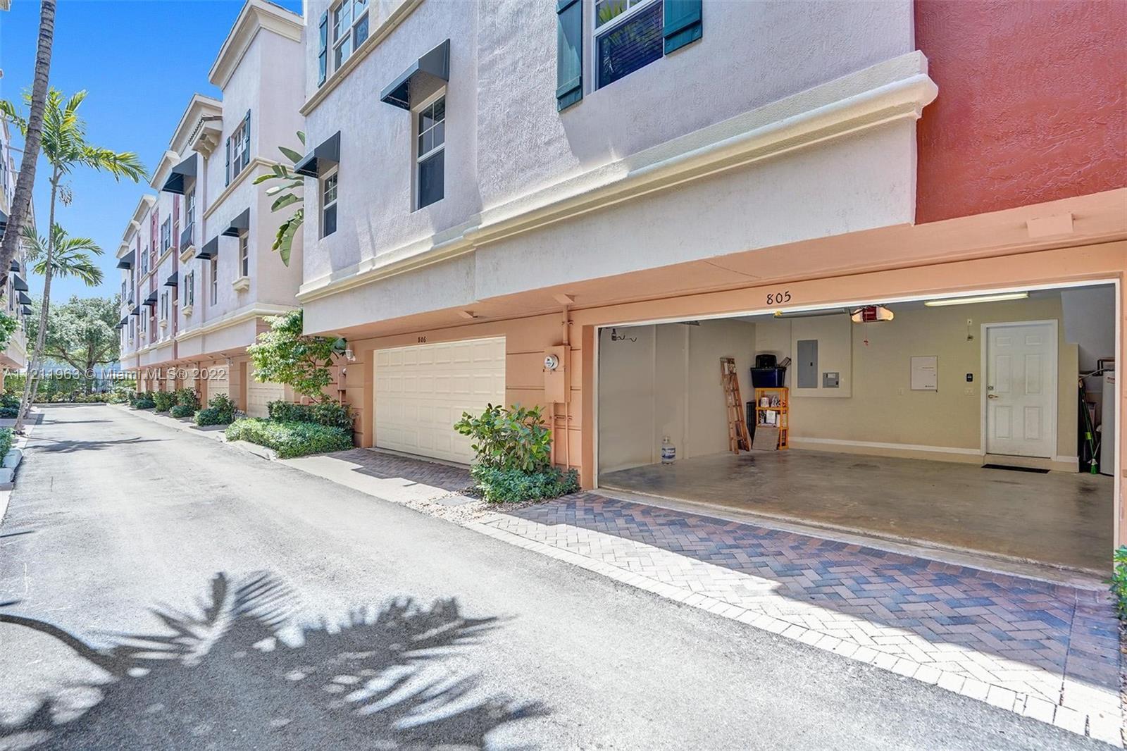 1033 NE 17th Way Unit: 805