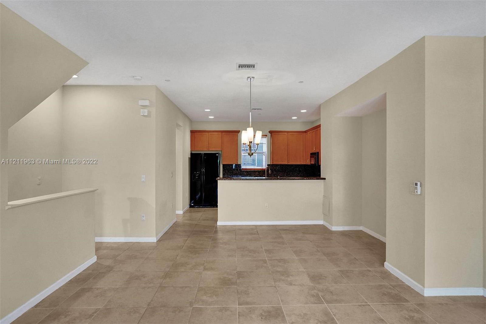 1033 NE 17th Way Unit: 805