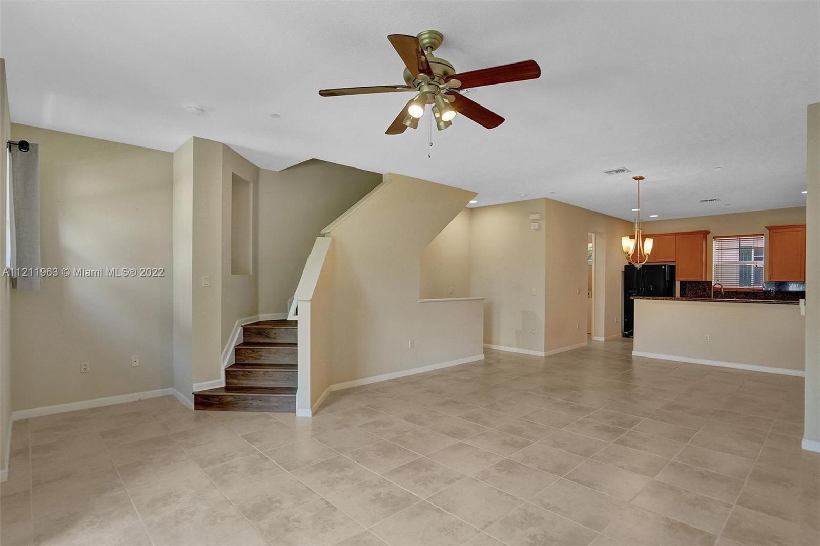 1033 NE 17th Way Unit: 805