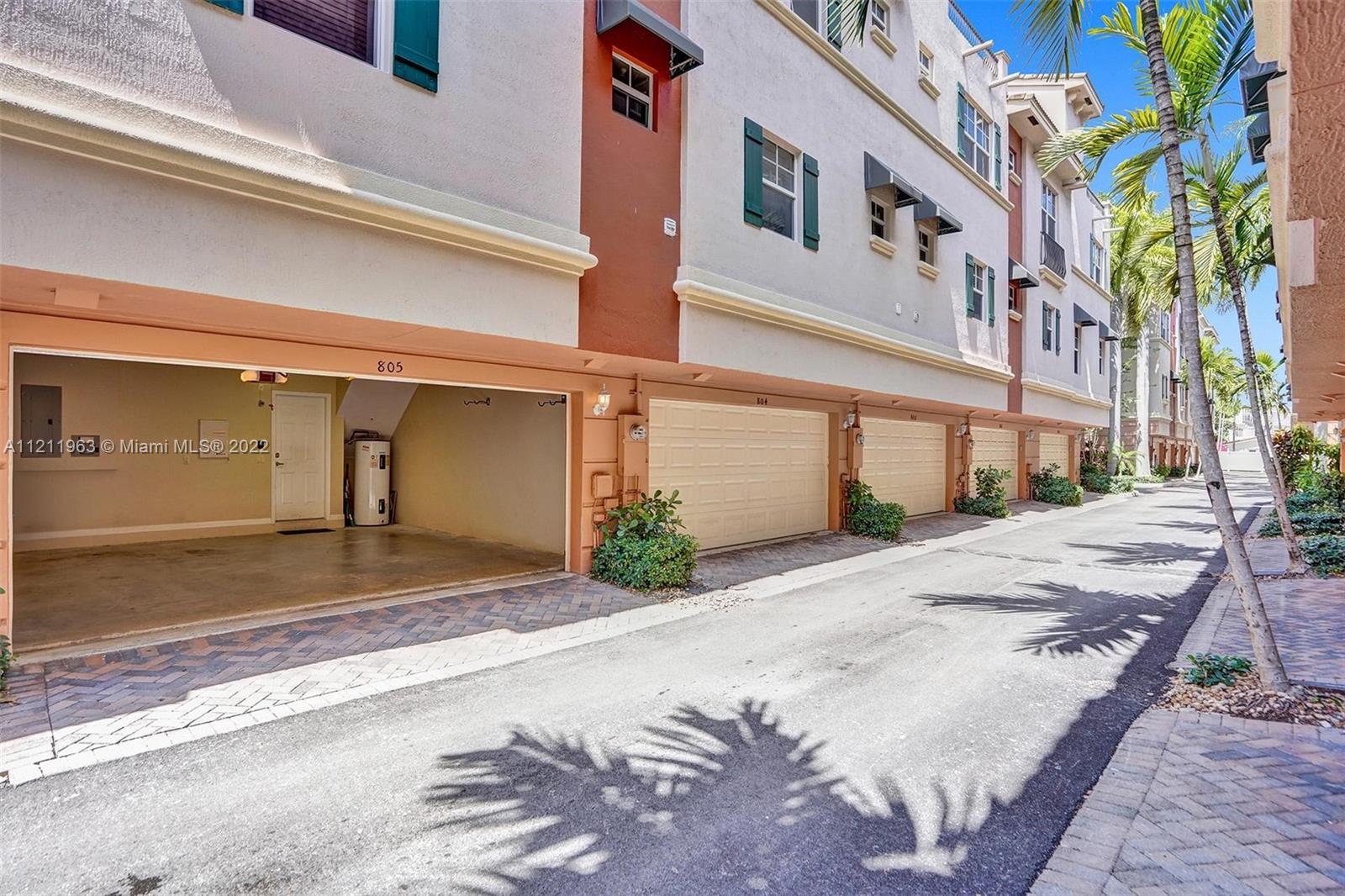 1033 NE 17th Way Unit: 805