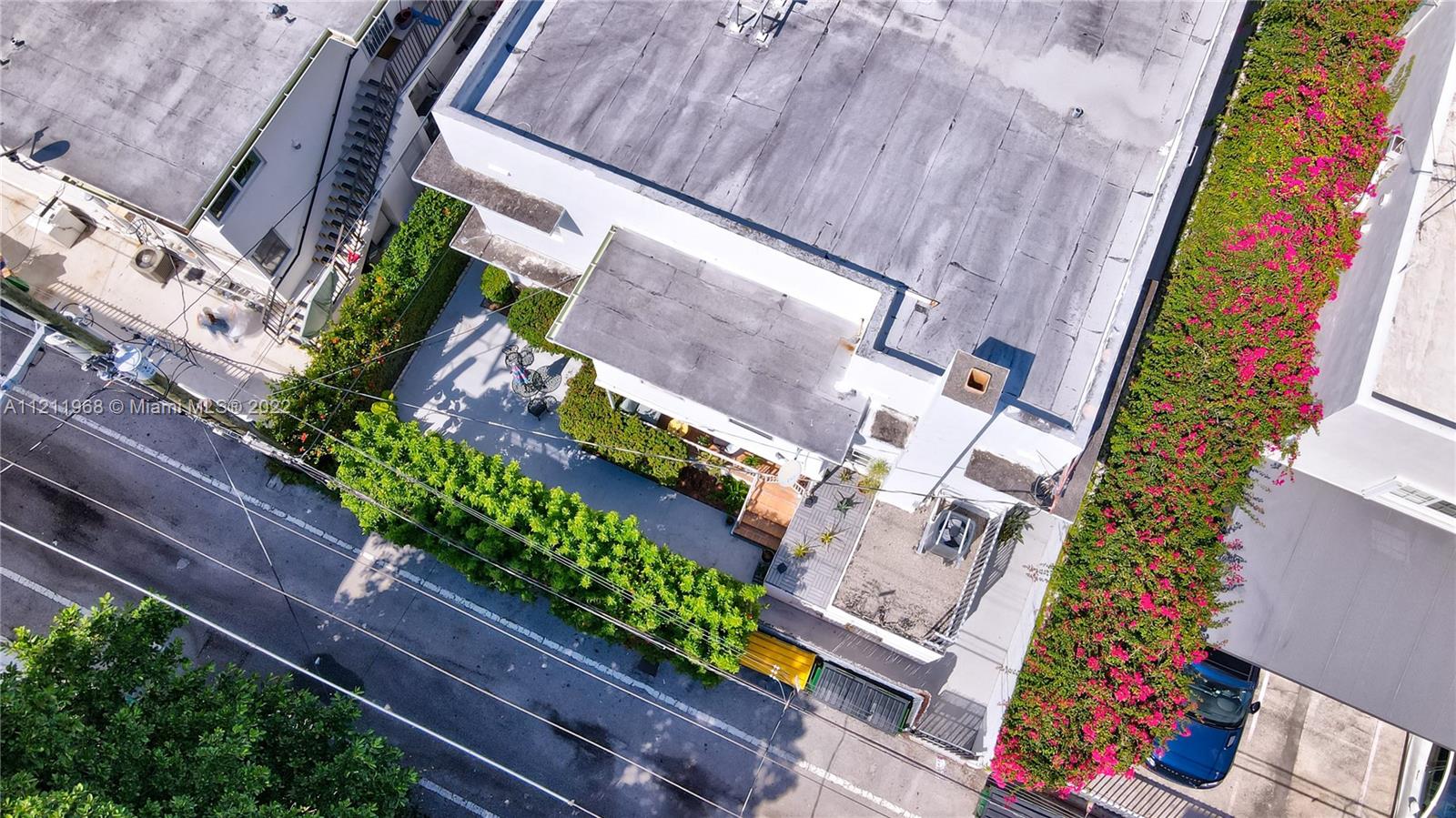 825 Jefferson Ave Unit: 2