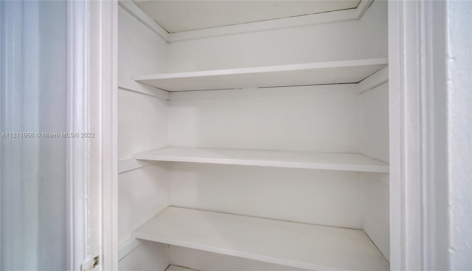 825 Jefferson Ave Unit: 2