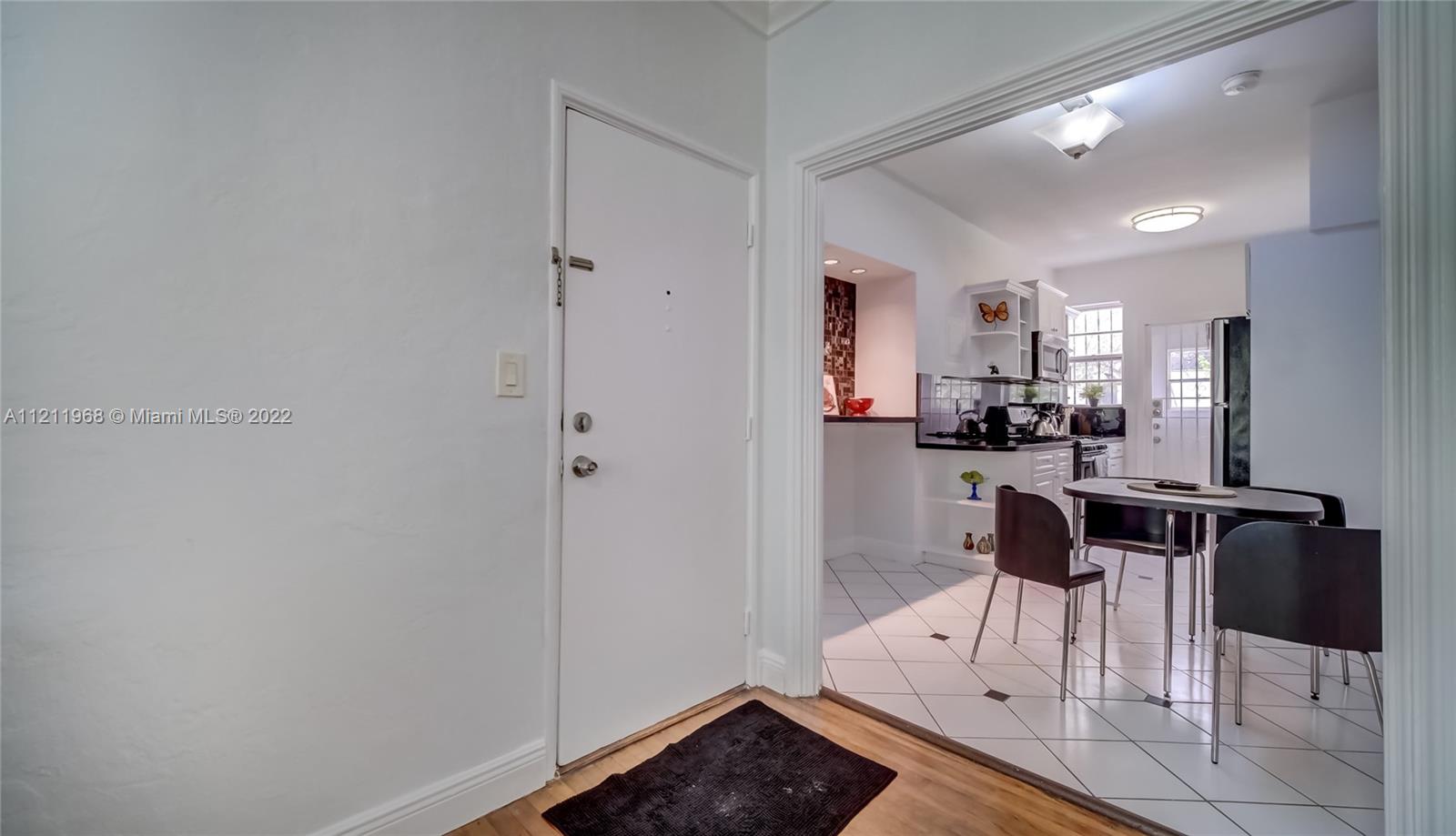 825 Jefferson Ave Unit: 2