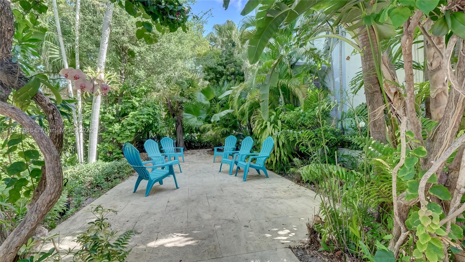 825 Jefferson Ave Unit: 2