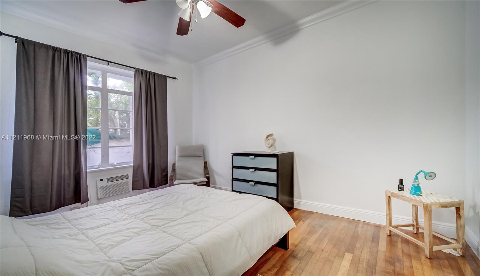 825 Jefferson Ave Unit: 2
