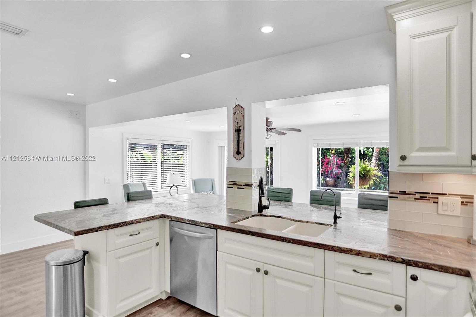 664 NW 30th Ct