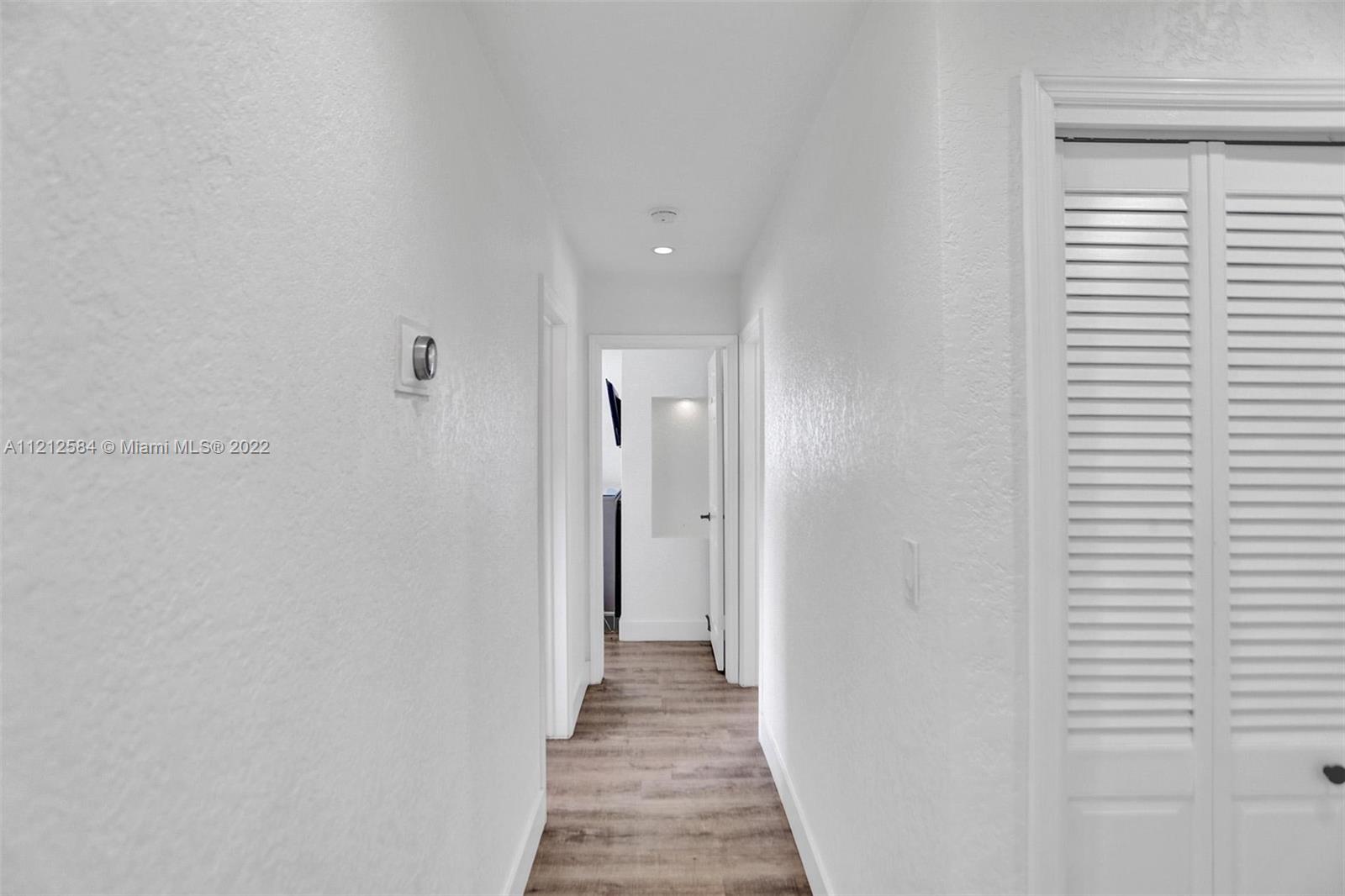 664 NW 30th Ct