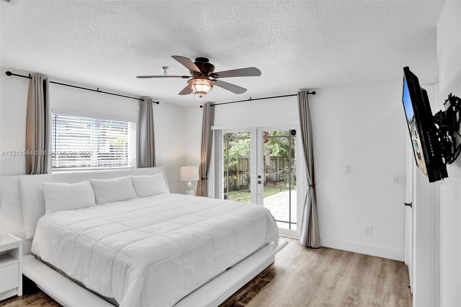 664 NW 30th Ct