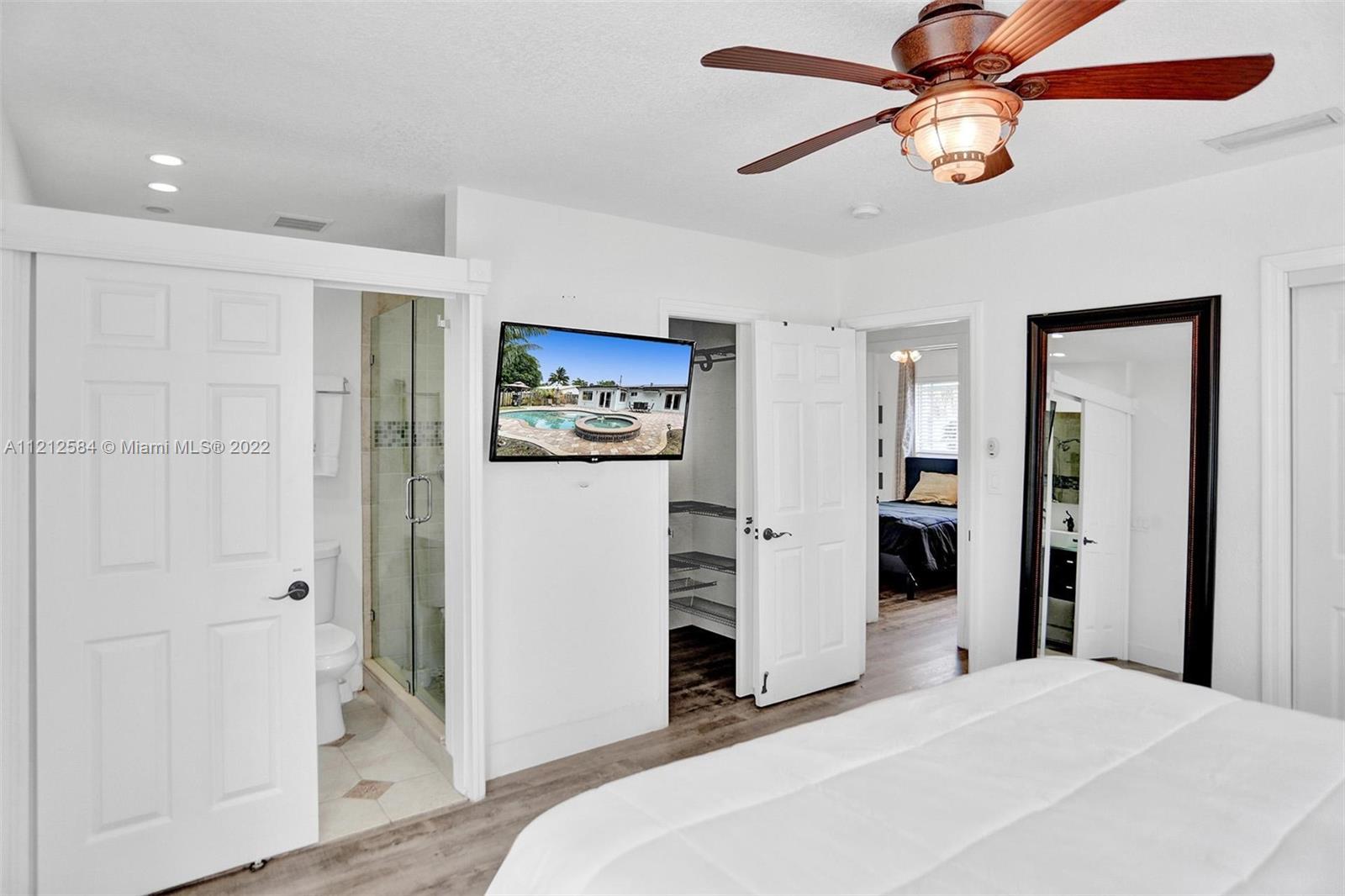 664 NW 30th Ct