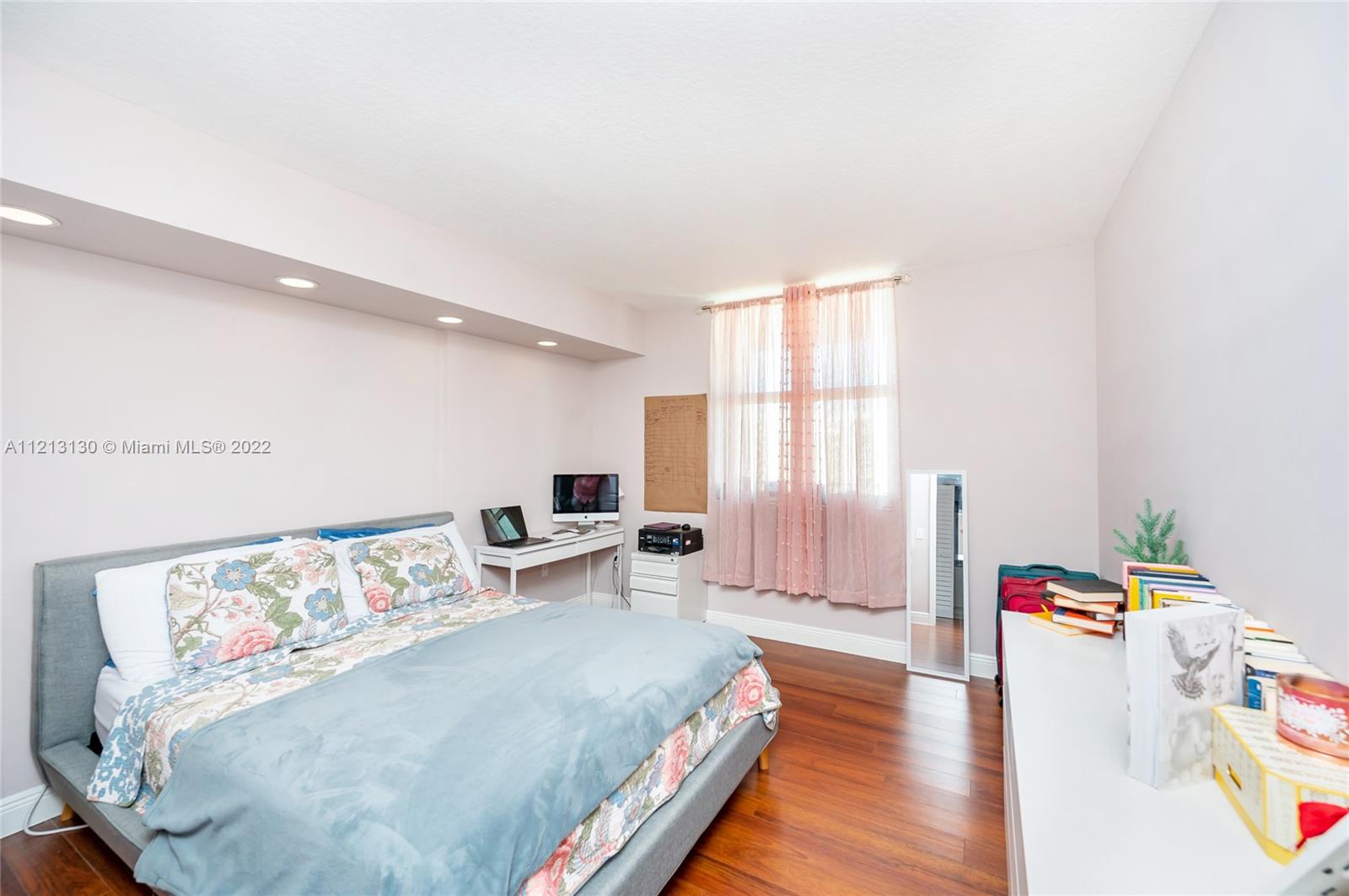 117 NW 42nd Ave Unit: 1506