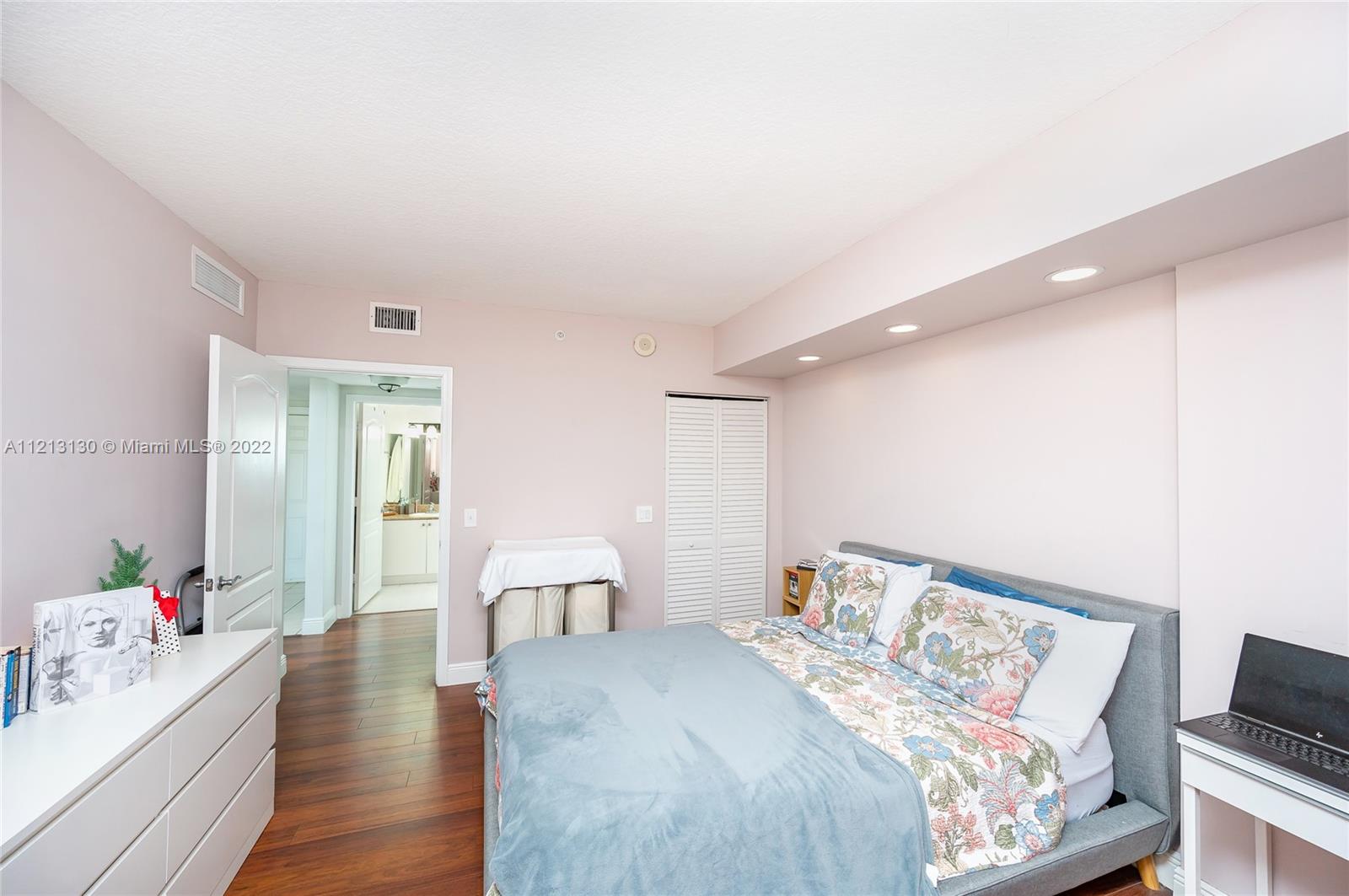 117 NW 42nd Ave Unit: 1506