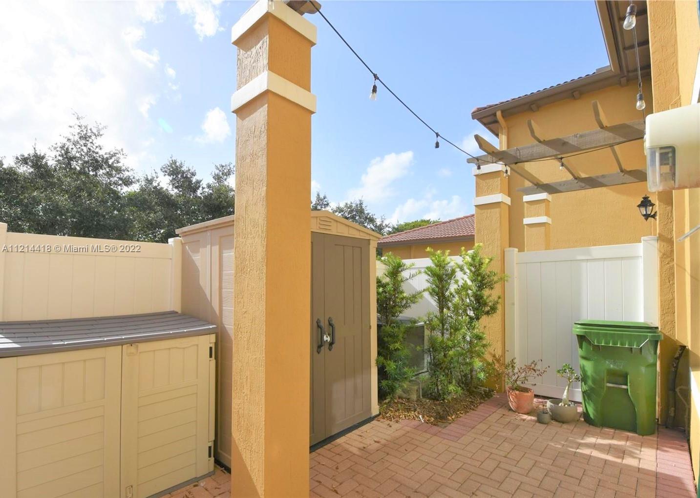 1418 SW 147th Ter