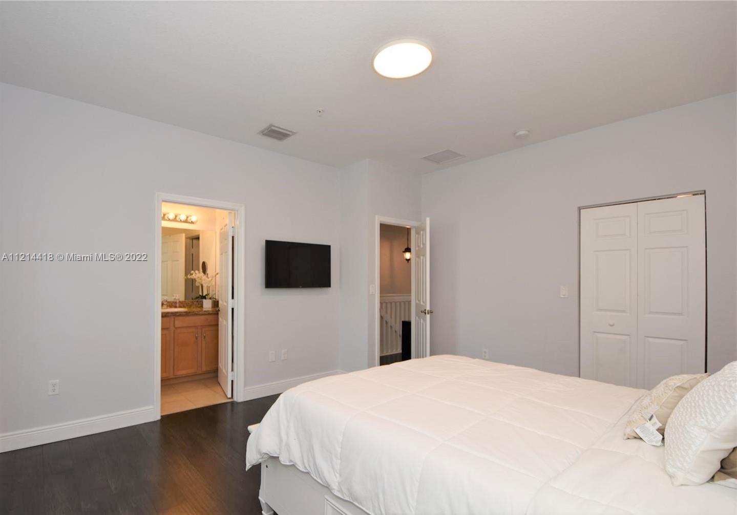 1418 SW 147th Ter