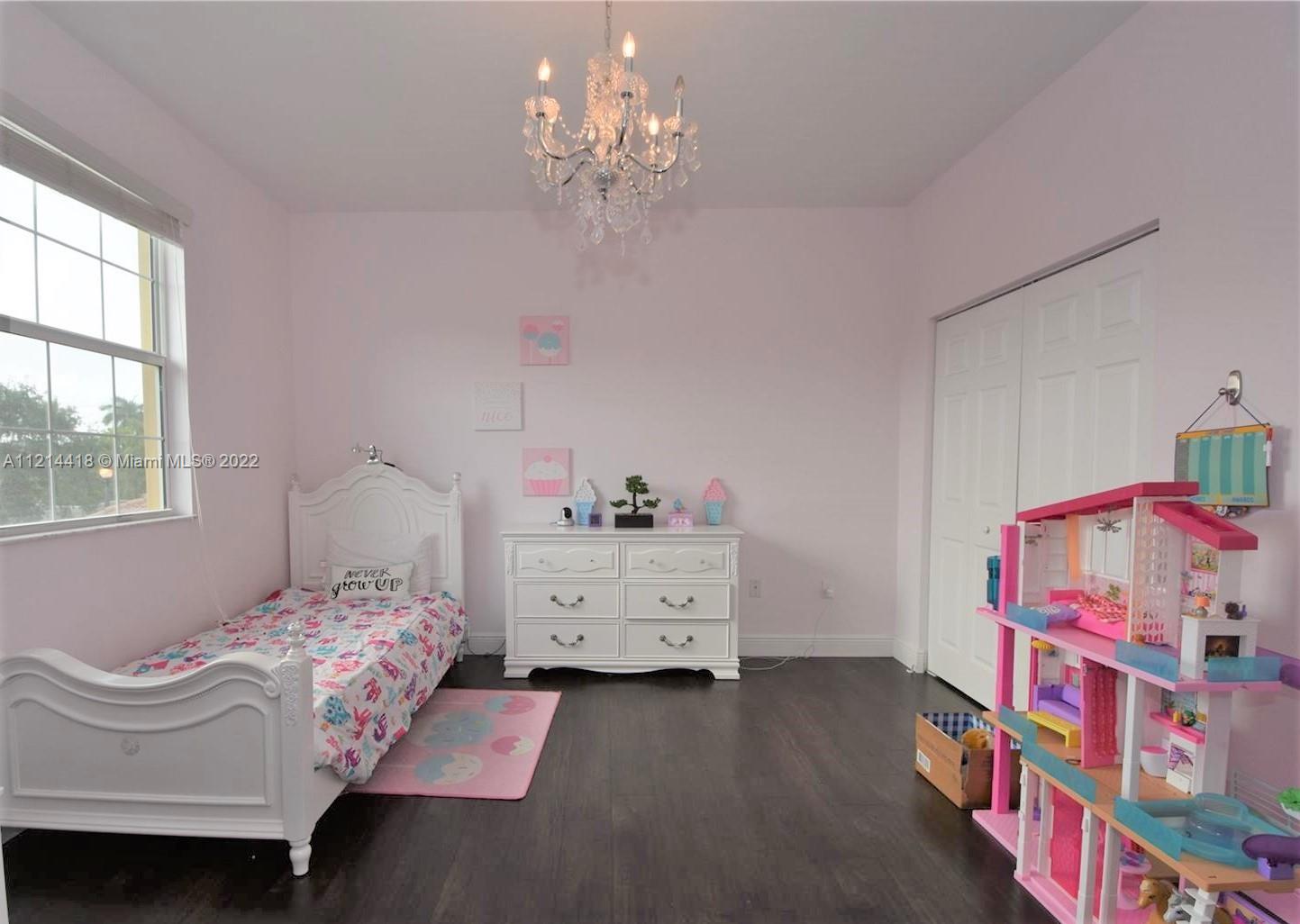 1418 SW 147th Ter