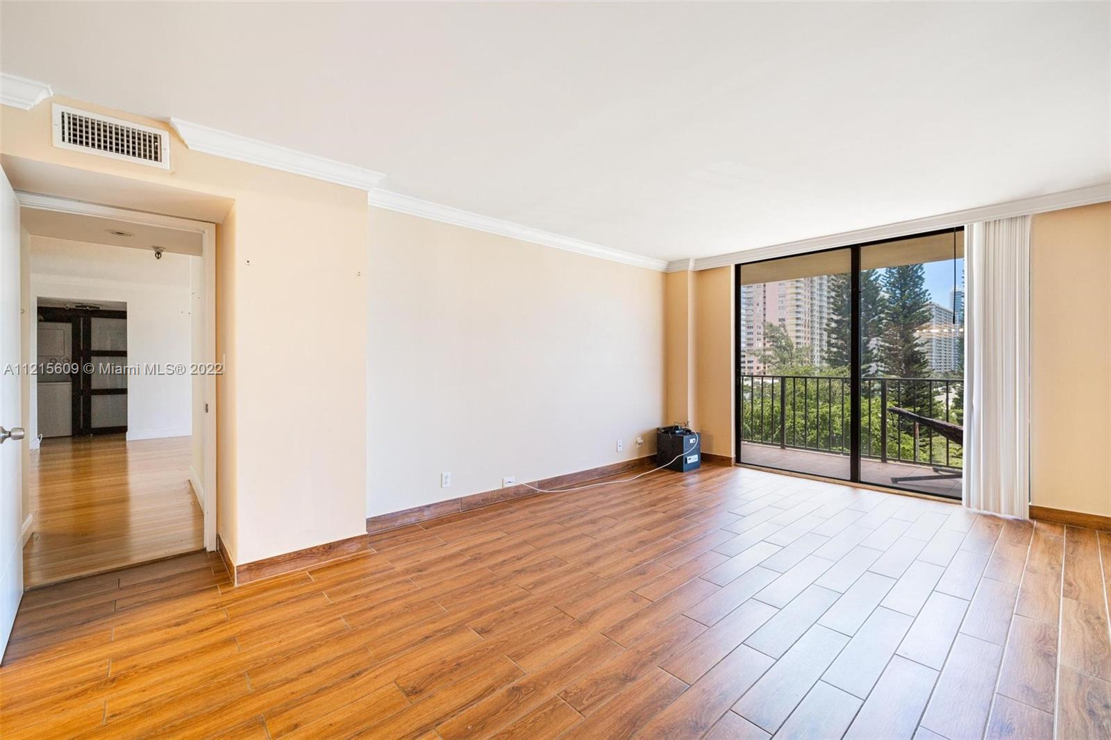 290 174th St Unit: 612