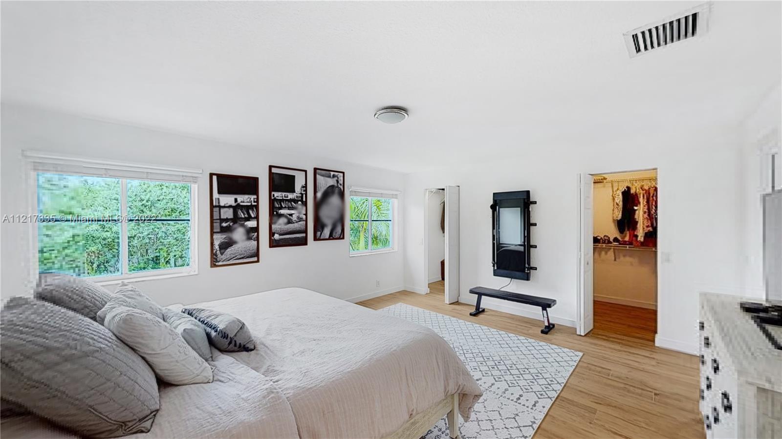 620 Honeysuckle Ln