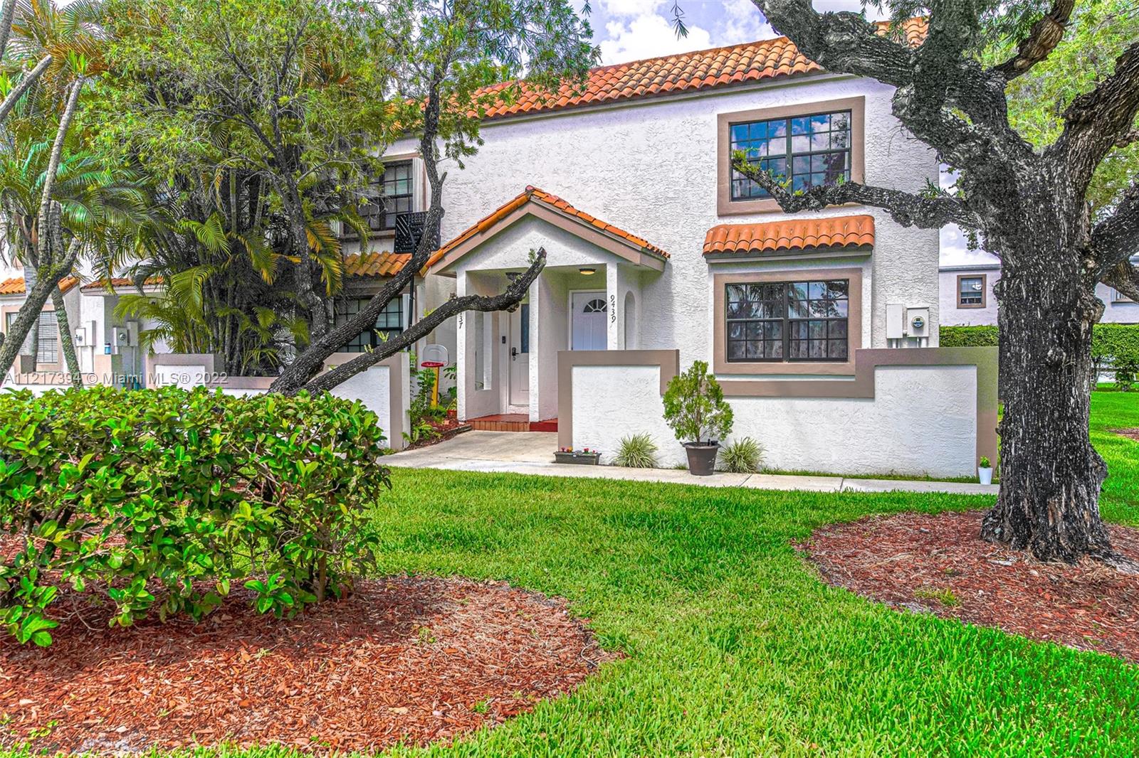 9439 NW 42nd St Unit: 9439