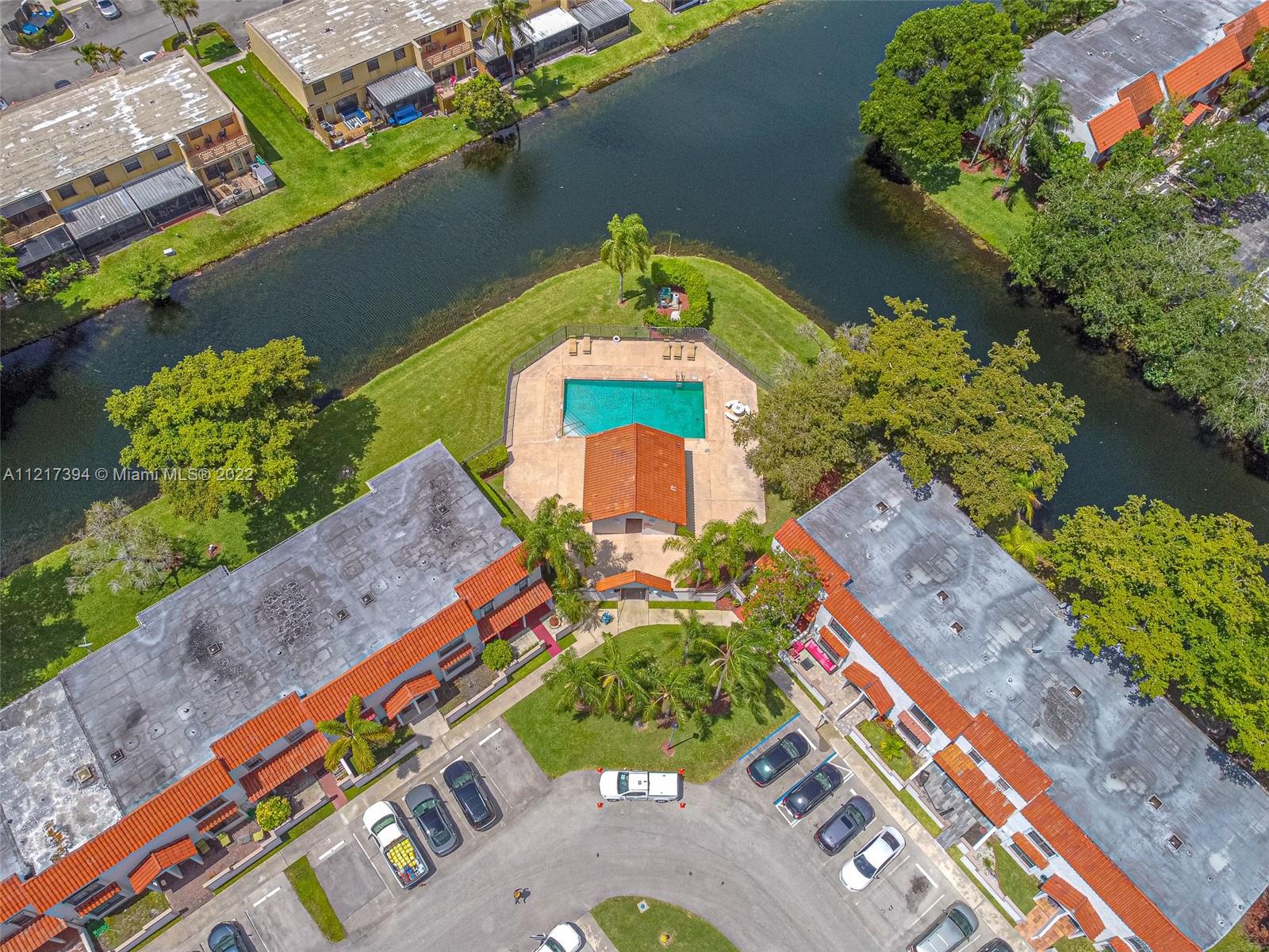 9439 NW 42nd St Unit: 9439