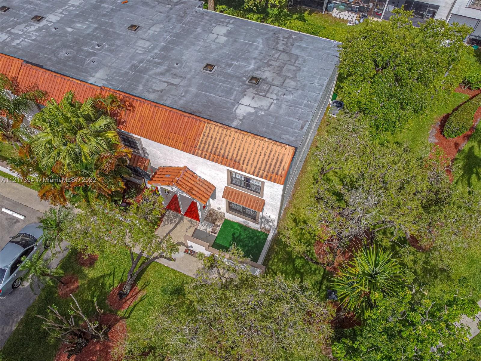 9439 NW 42nd St Unit: 9439