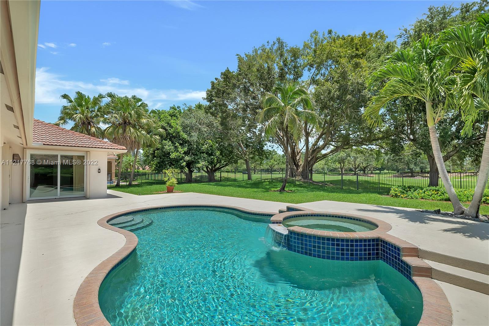 2686 Cypress Ln