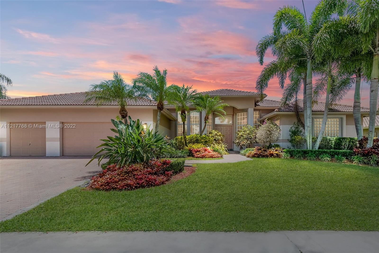 2686 Cypress Ln