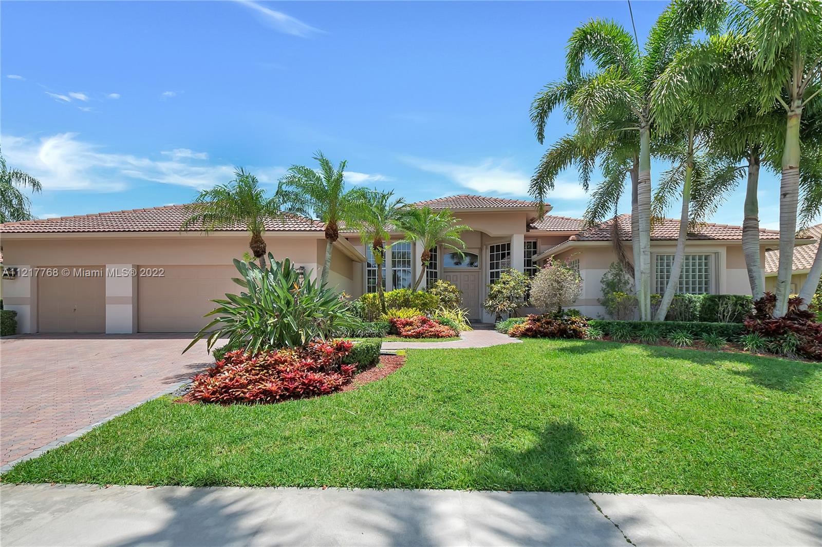 2686 Cypress Ln