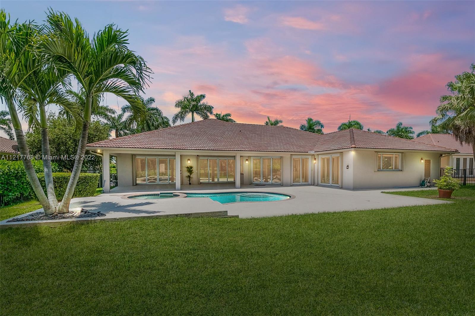 2686 Cypress Ln