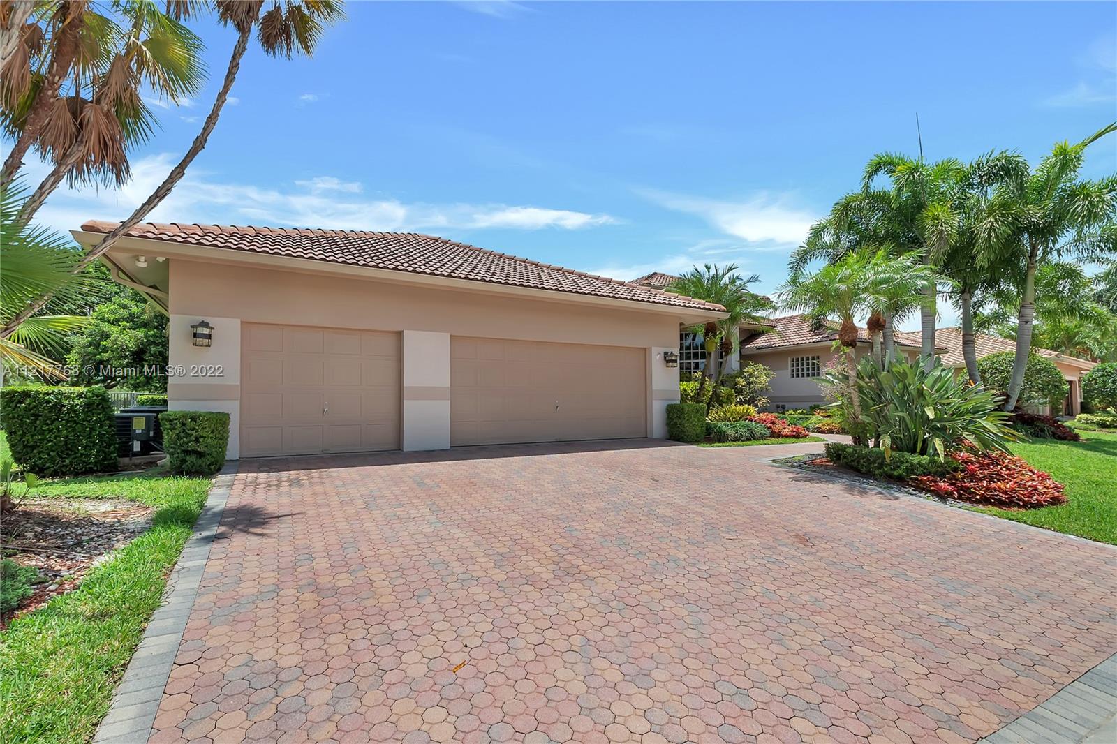 2686 Cypress Ln