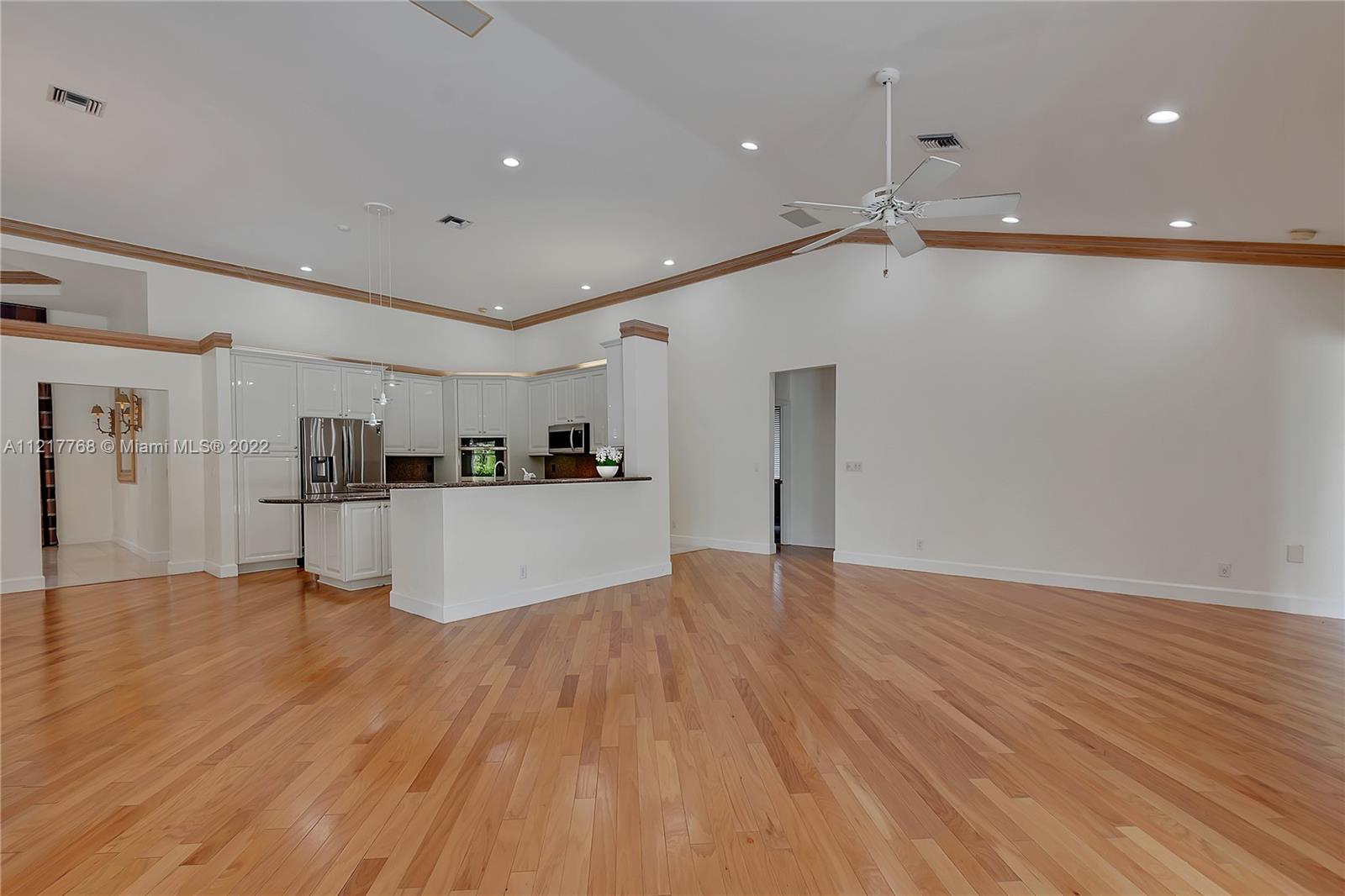 2686 Cypress Ln