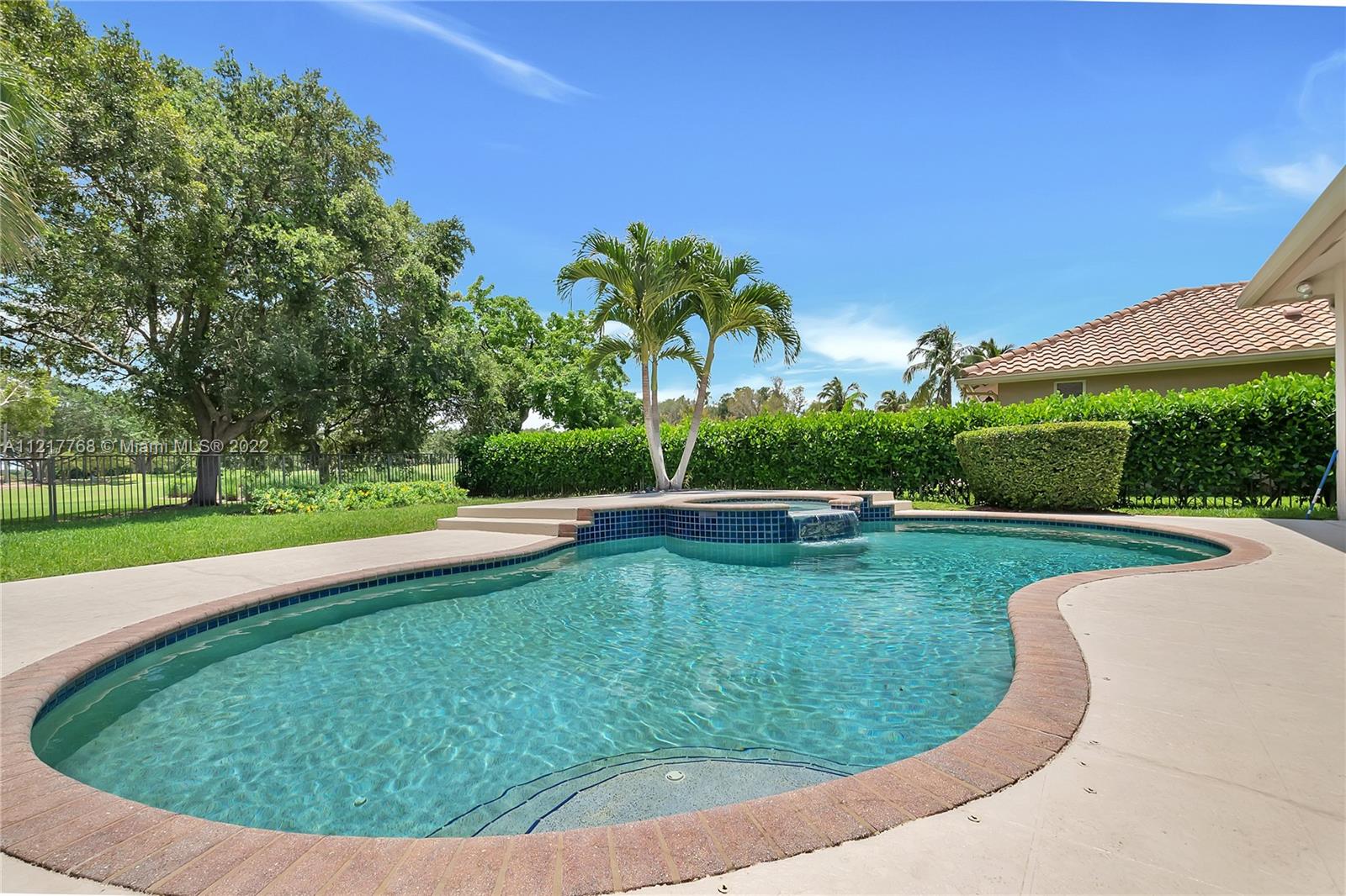 2686 Cypress Ln
