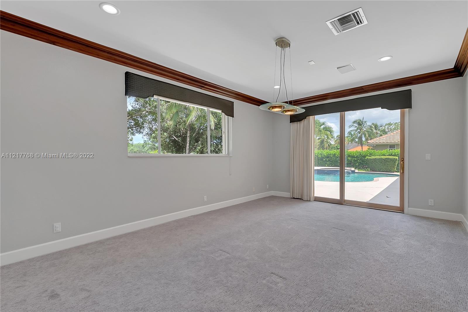 2686 Cypress Ln
