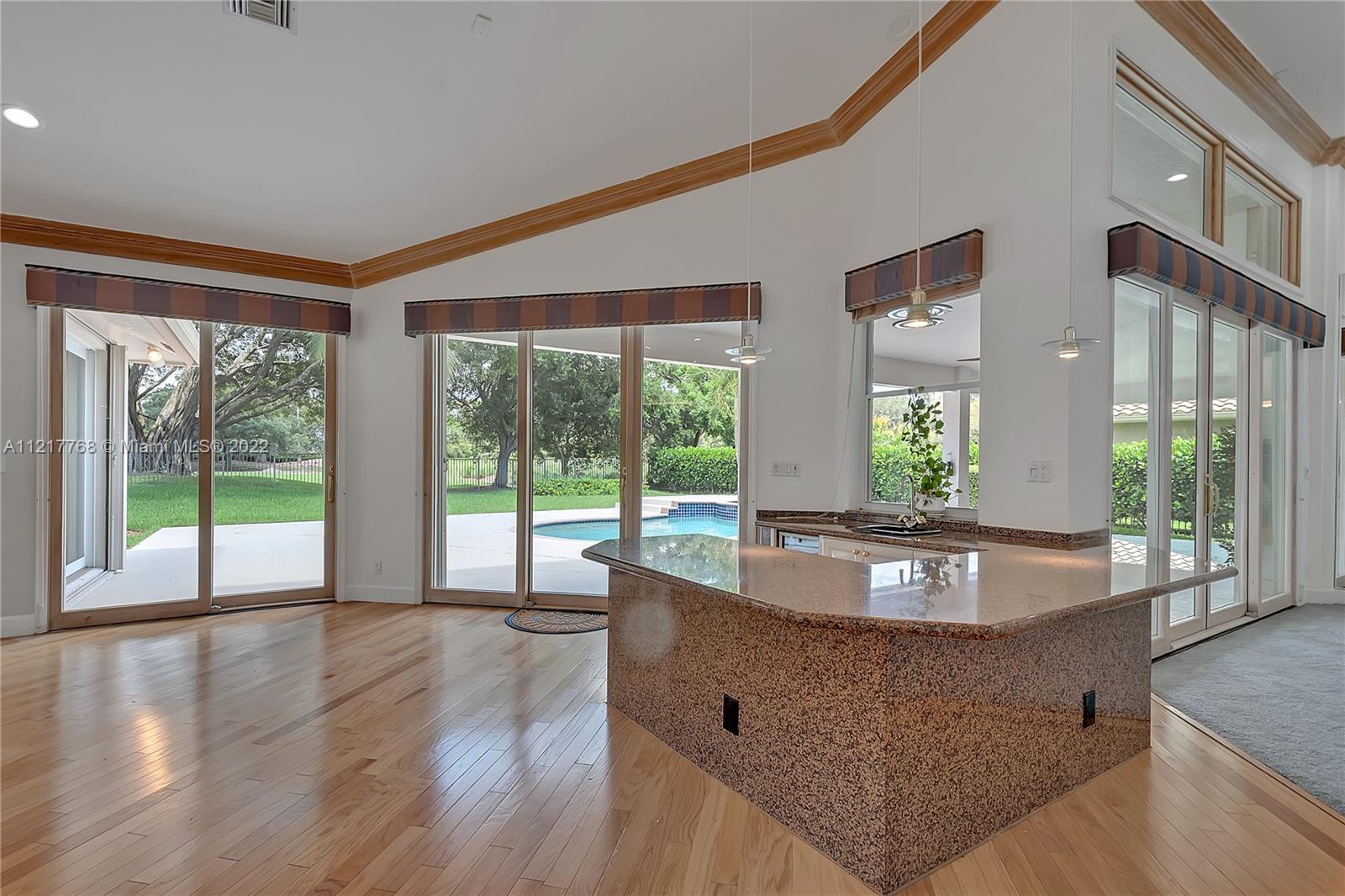 2686 Cypress Ln