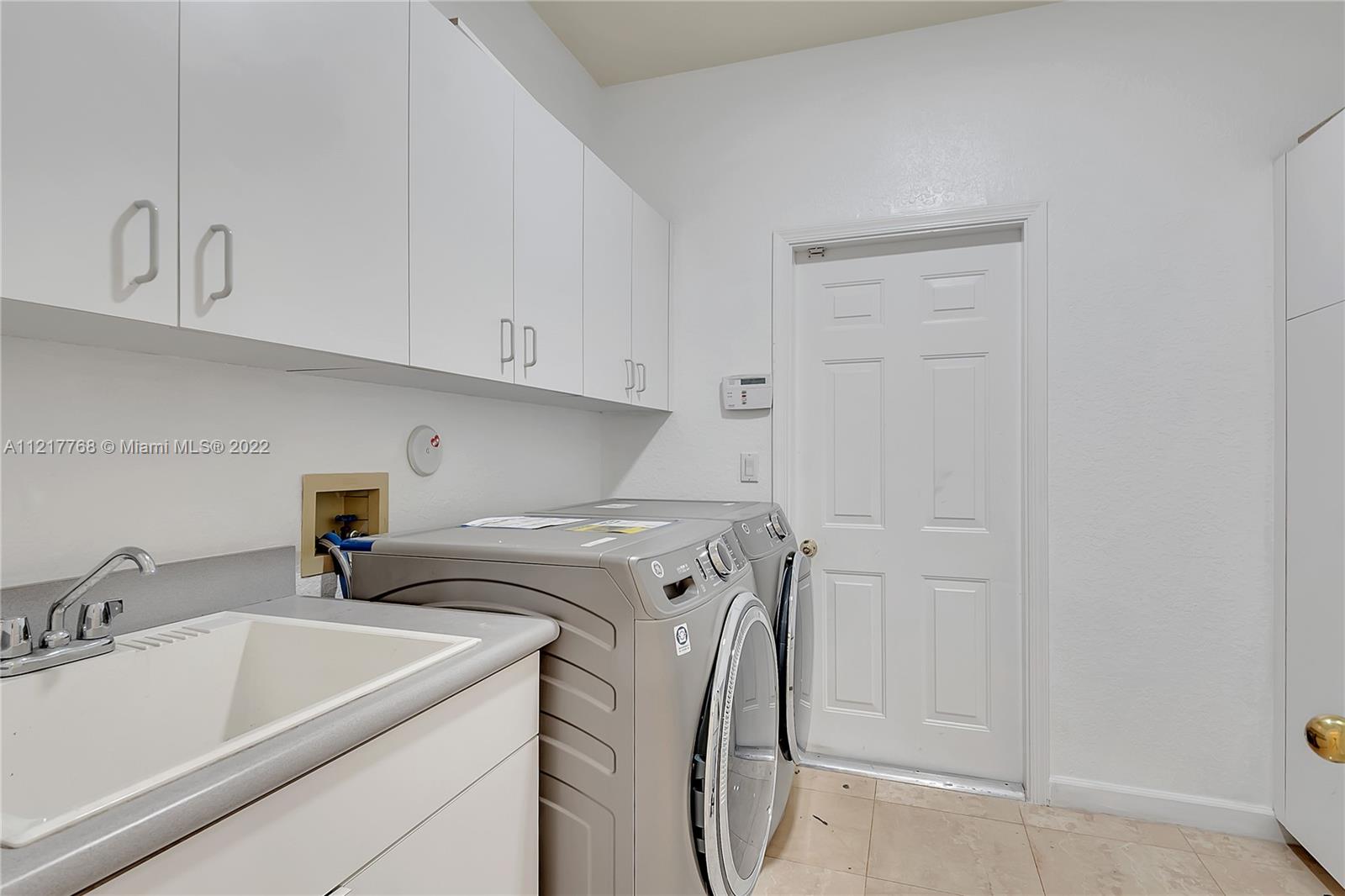 2686 Cypress Ln