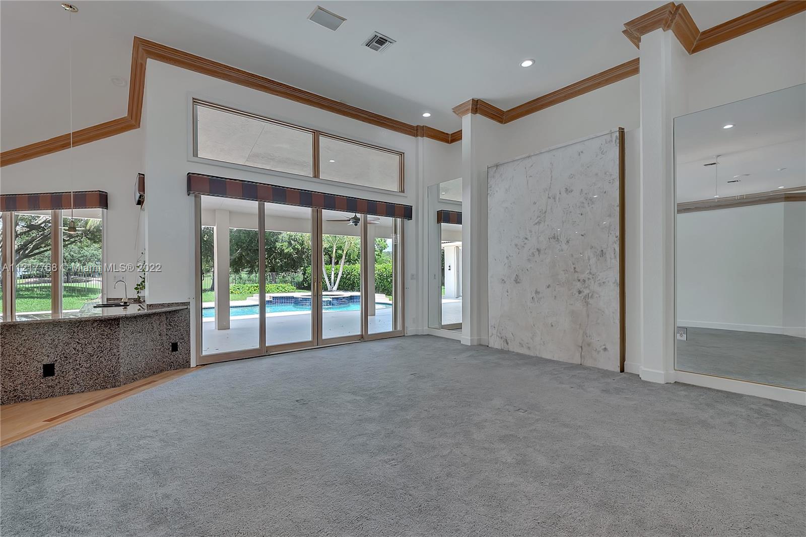 2686 Cypress Ln