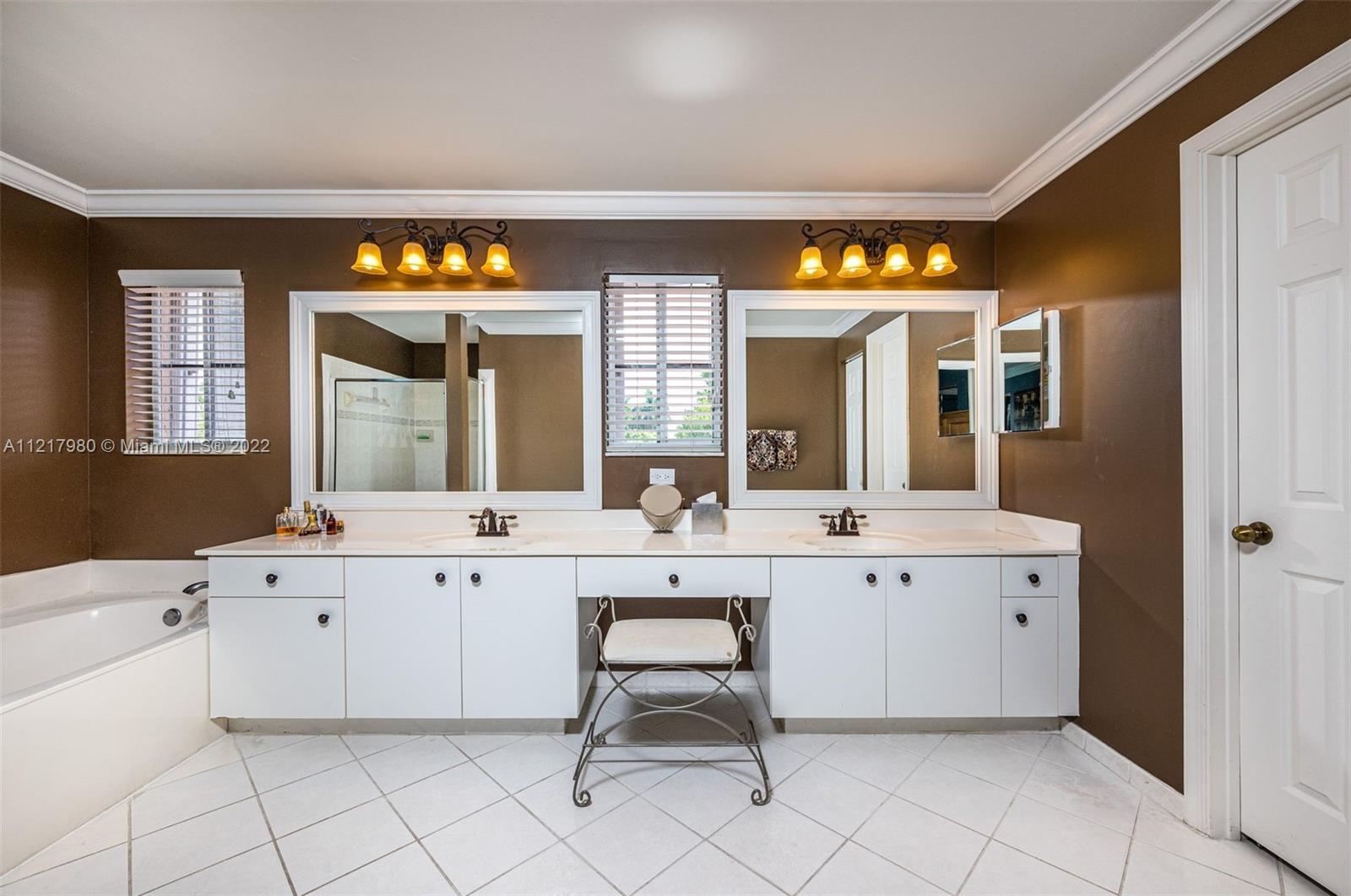 1418 Sandpiper Cir