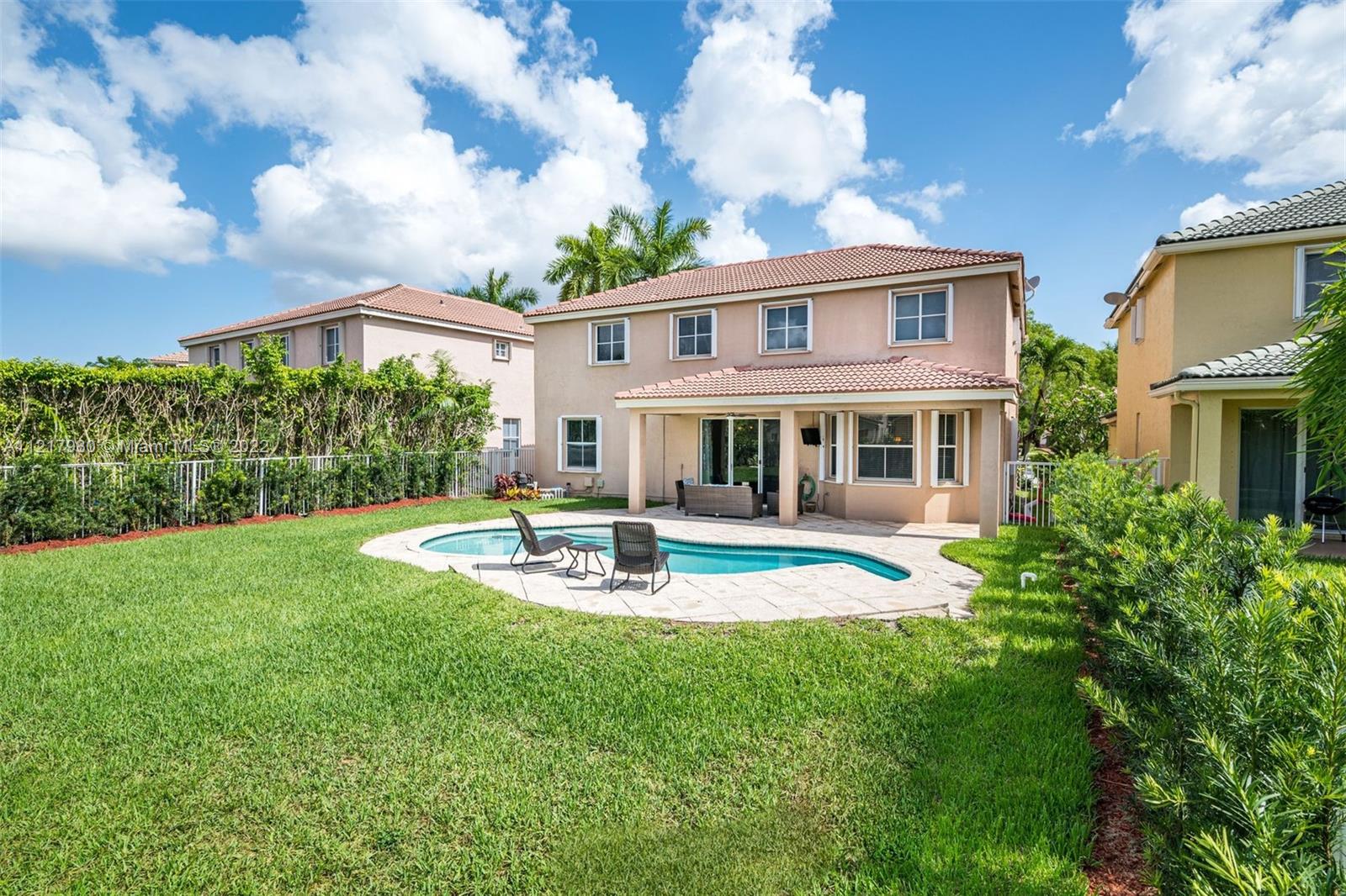 1418 Sandpiper Cir
