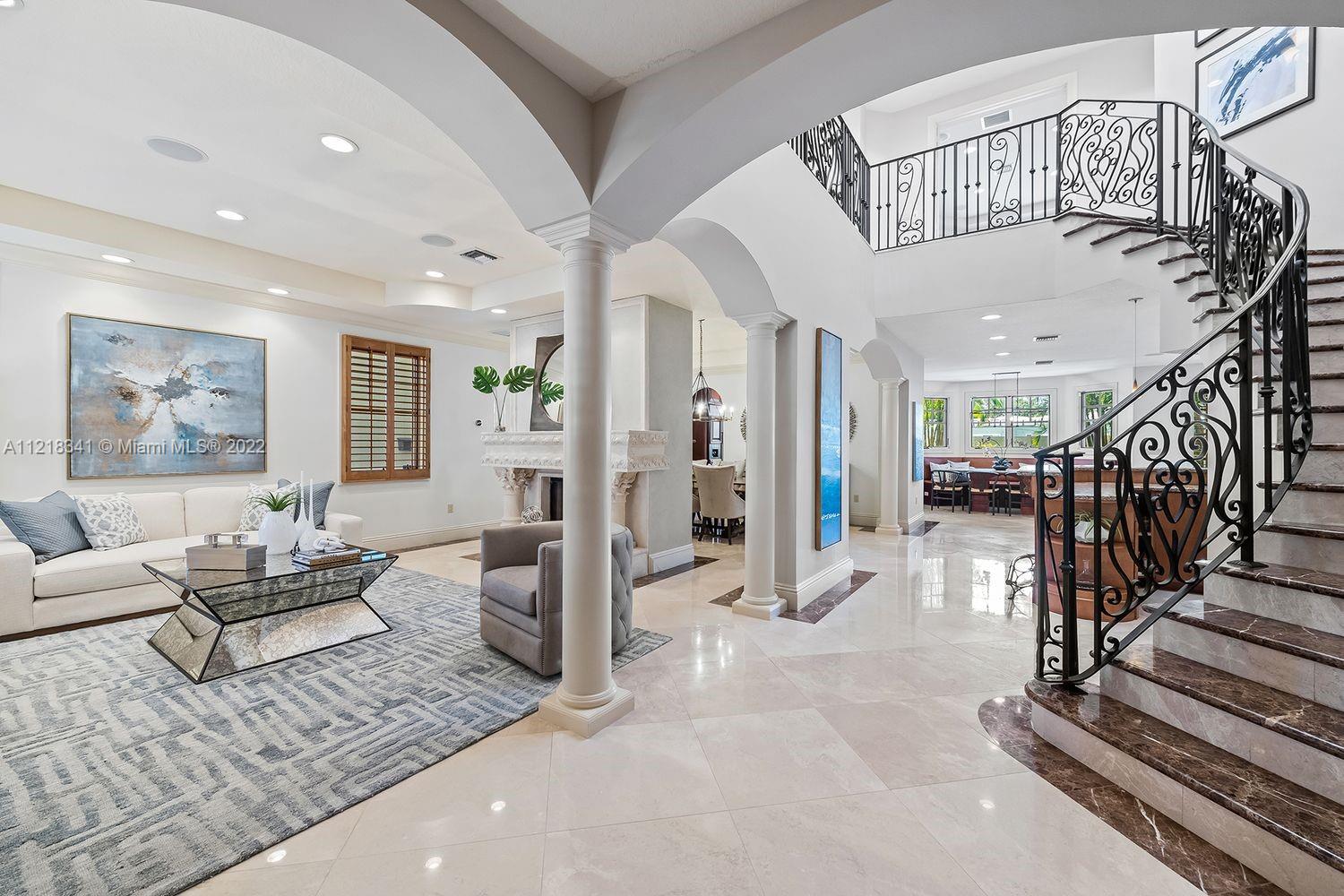 1958 Harbourview Dr