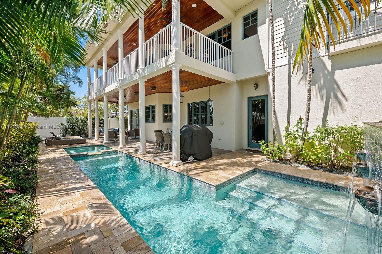 1958 Harbourview Dr