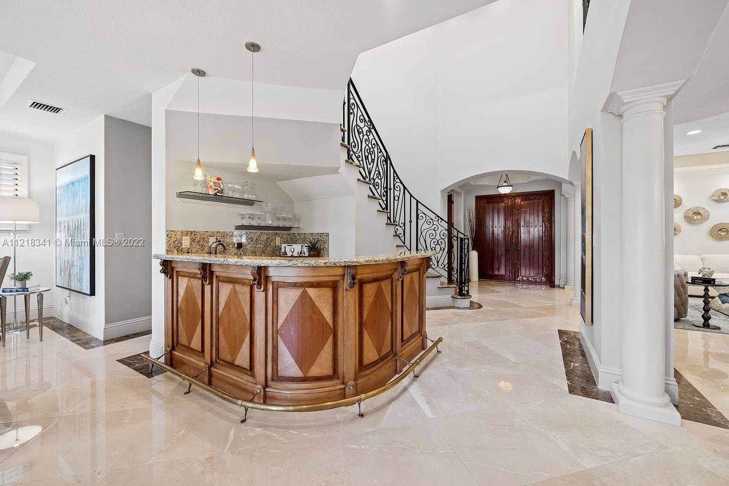 1958 Harbourview Dr