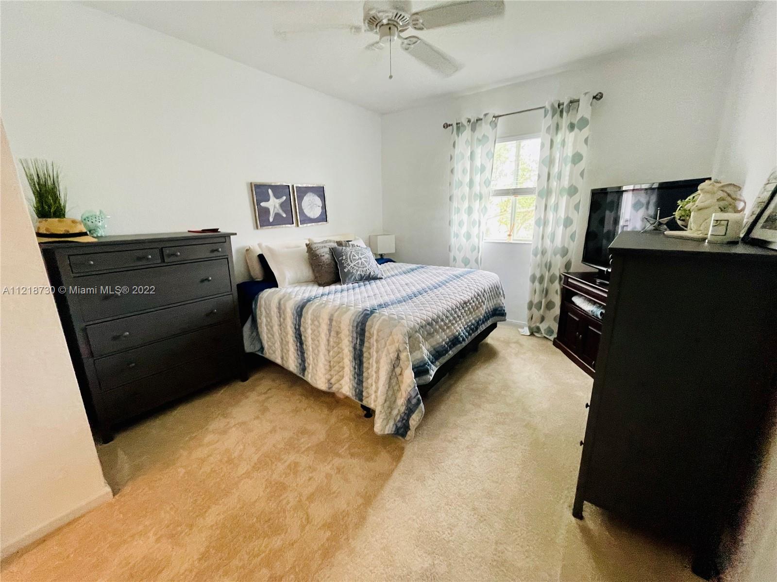 5747 Isles Cir Unit: 5747