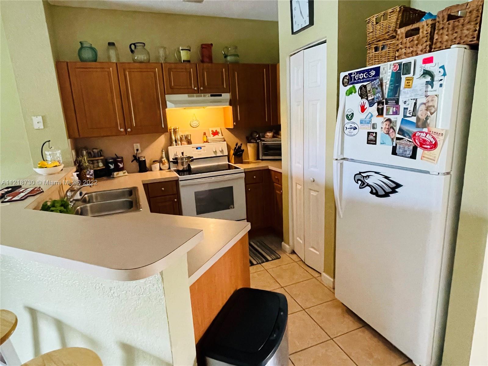 5747 Isles Cir Unit: 5747