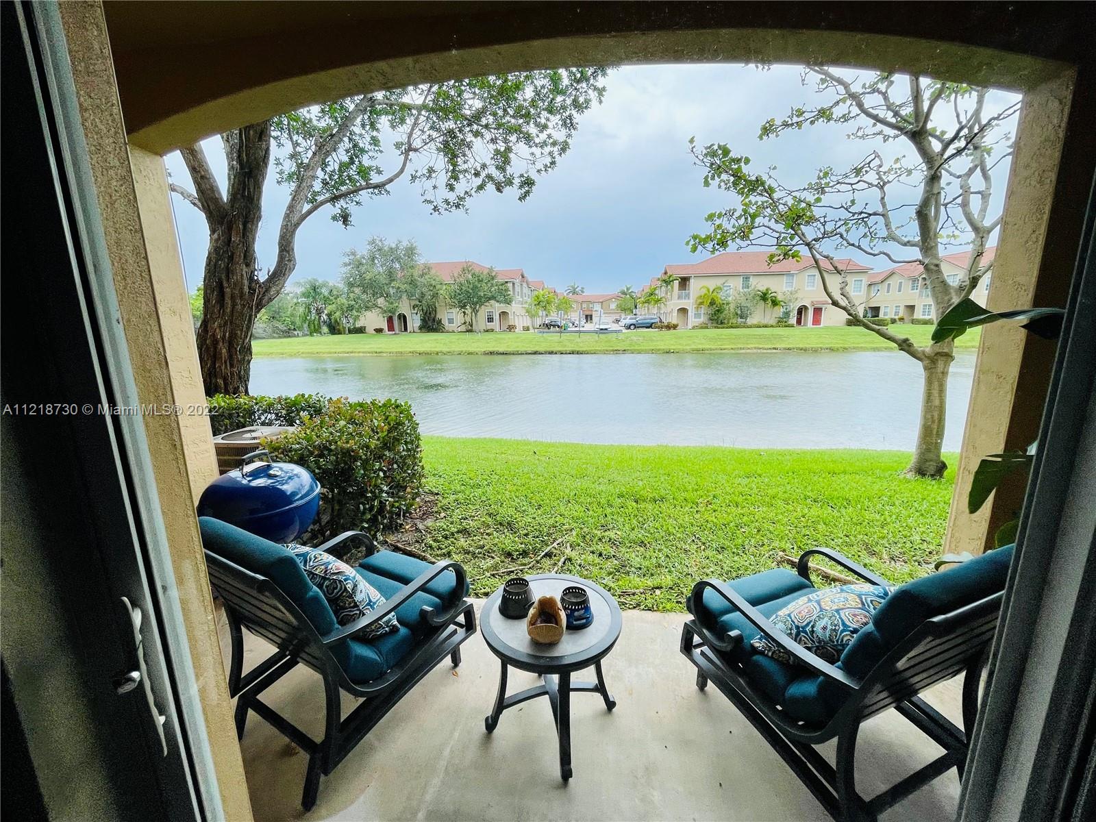 5747 Isles Cir Unit: 5747