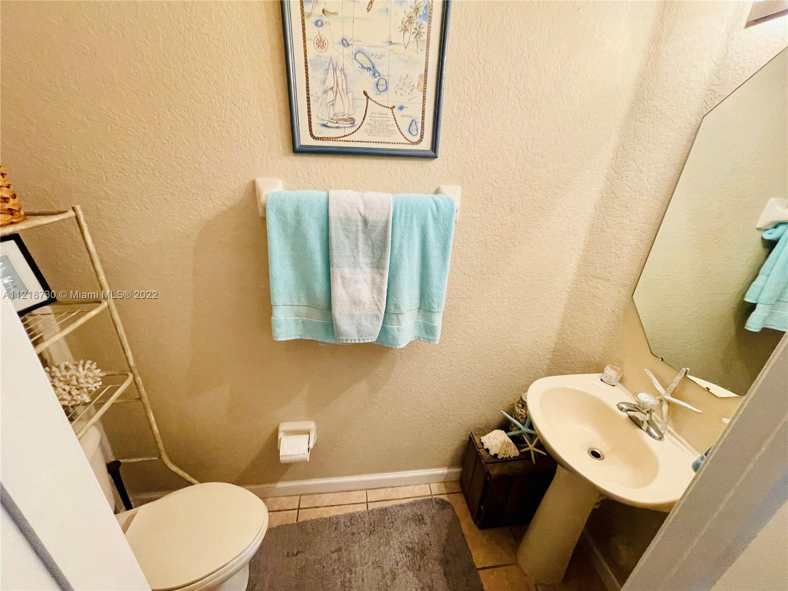 5747 Isles Cir Unit: 5747