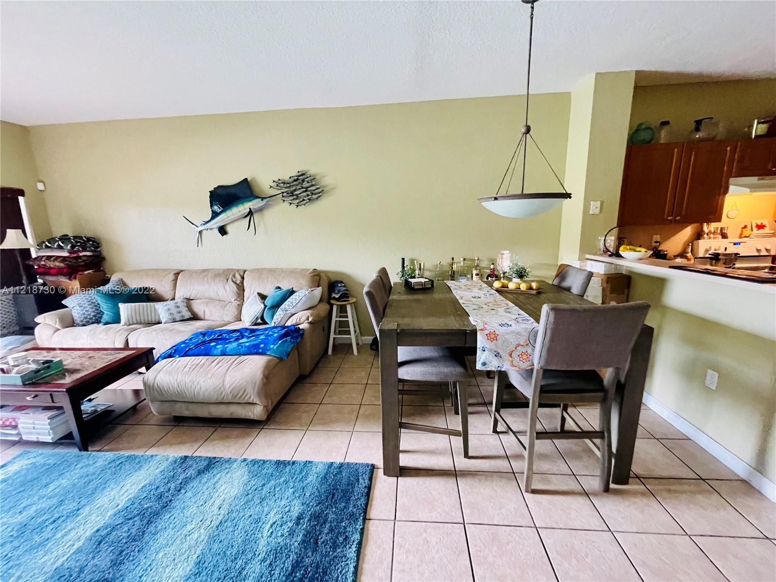 5747 Isles Cir Unit: 5747