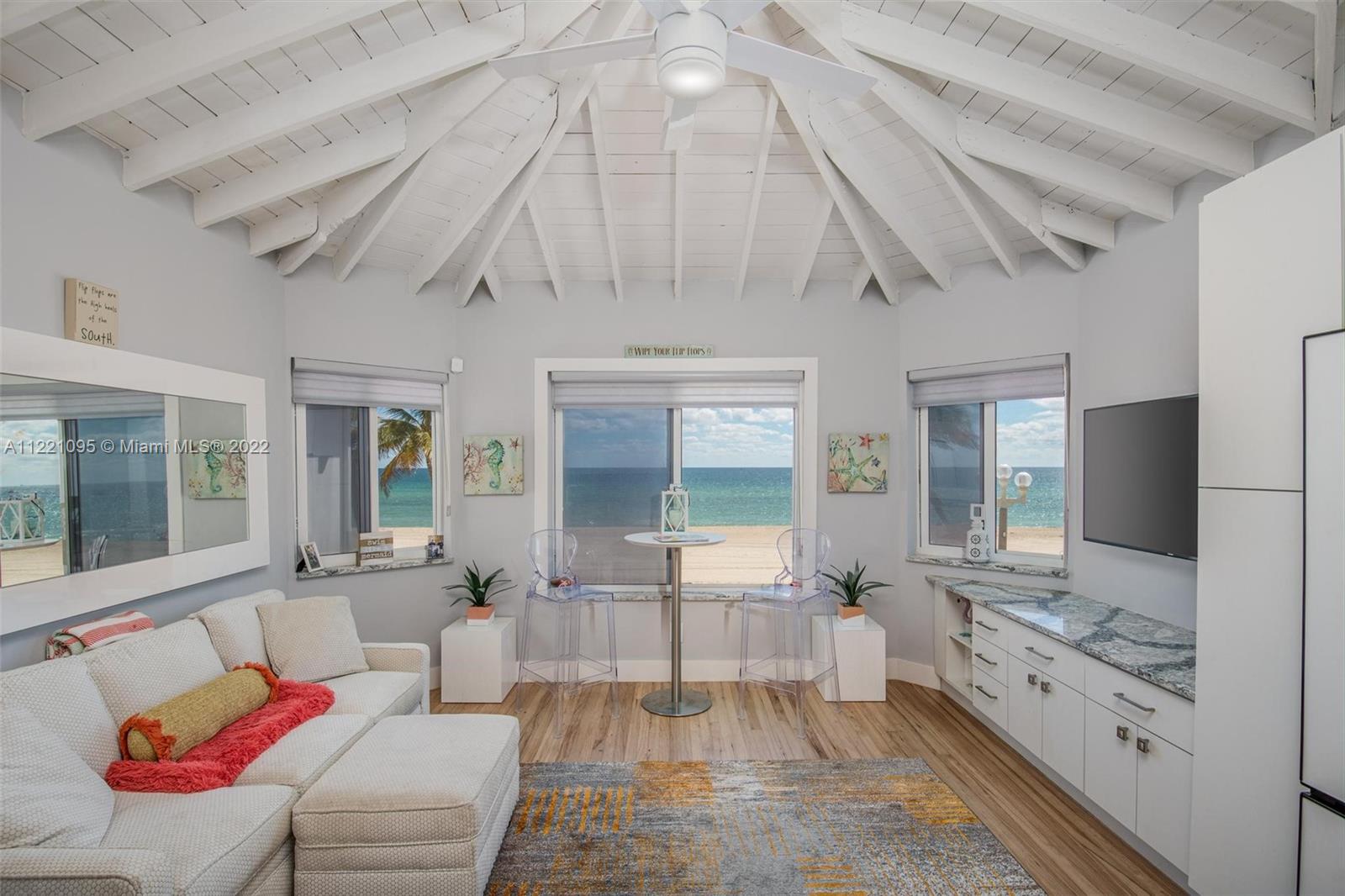 3400 N Surf Rd Unit: 2