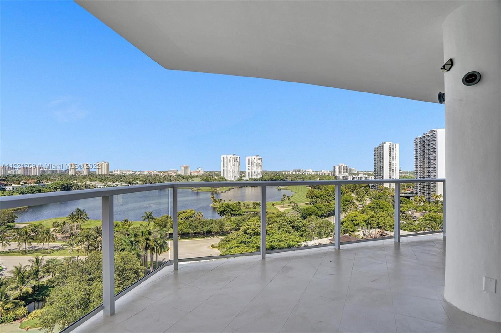 20281 E Country Club Dr Unit: 1015