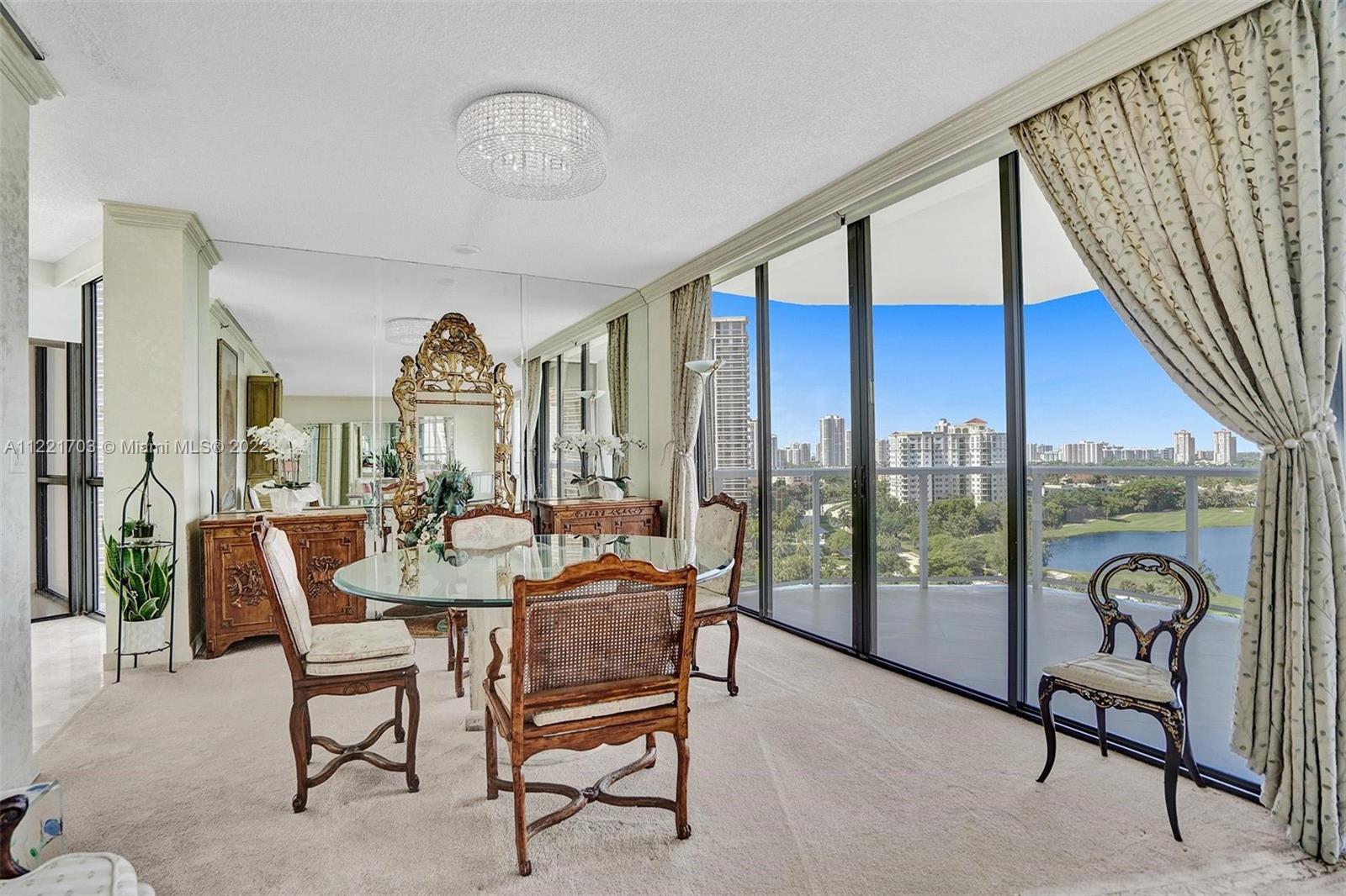 20281 E Country Club Dr Unit: 1015