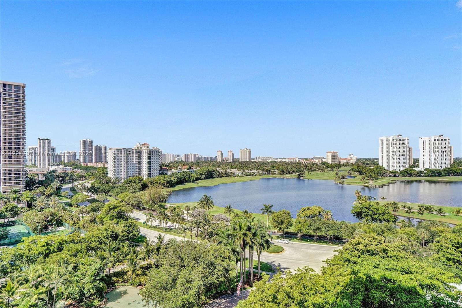 20281 E Country Club Dr Unit: 1015