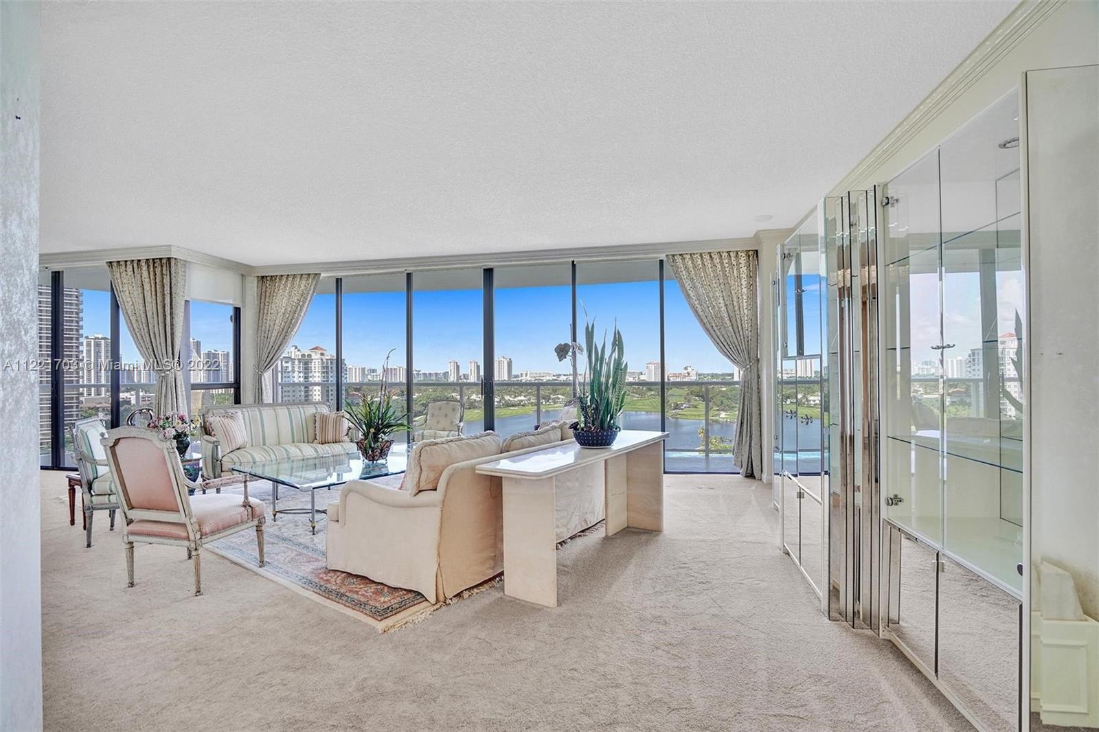 20281 E Country Club Dr Unit: 1015