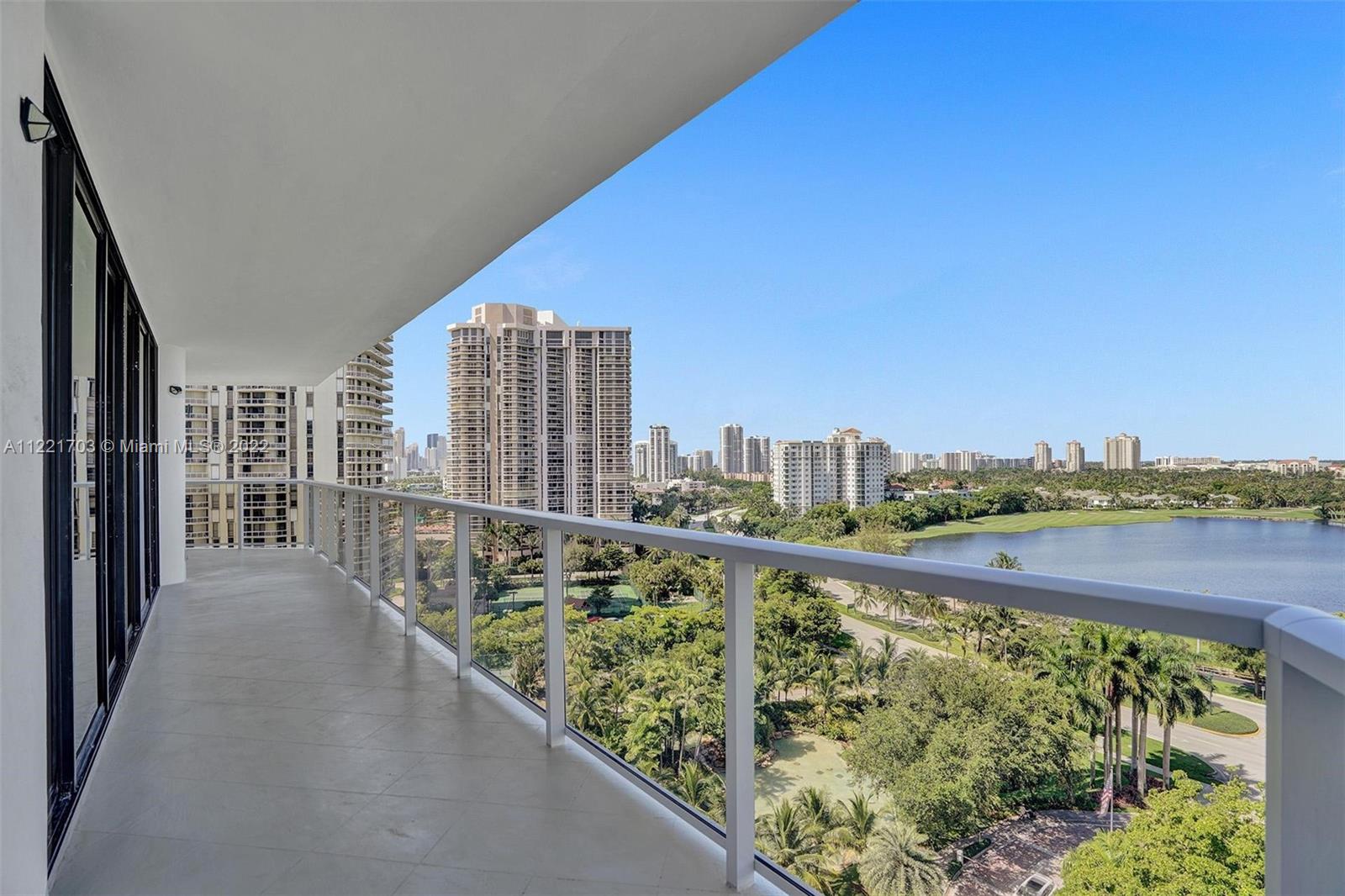 20281 E Country Club Dr Unit: 1015